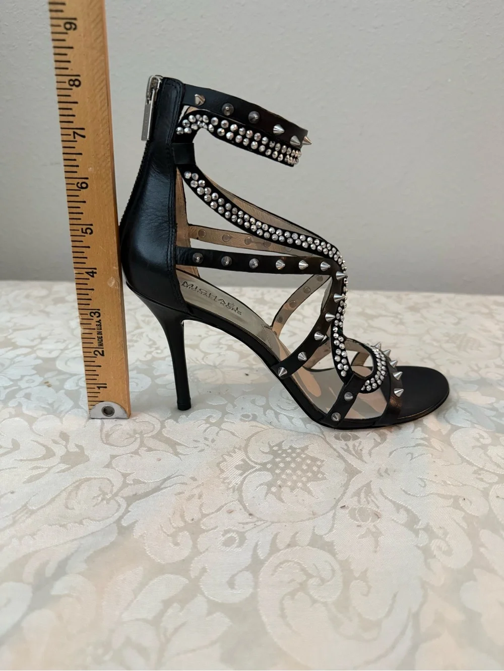 Michael Kors turn heads